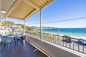 Sunset 3 stunning unit right across from the water, Nelson Bay